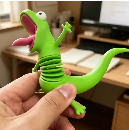 TrailGecko Spring Gecko | Bobbing Dash, Mirror & Handlebar Buddy